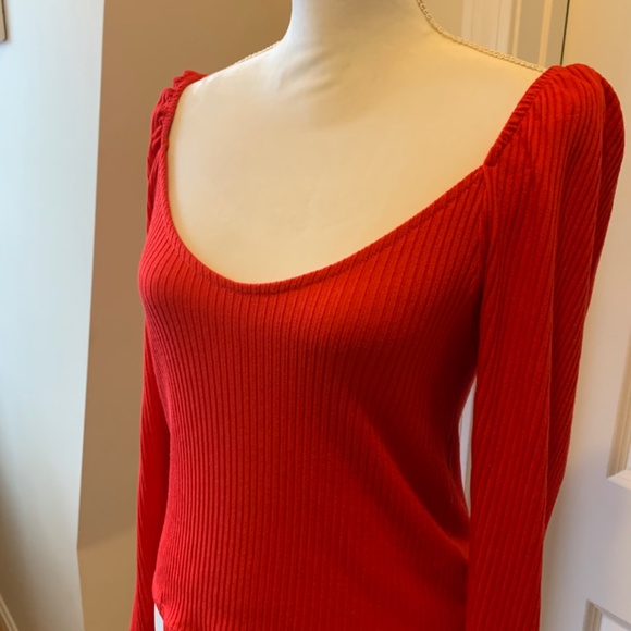 Top - Picture 5 of 8